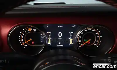 Jeep Wrangler 2023 2.0 гидро в Москве № 1838308, миниатюра 10