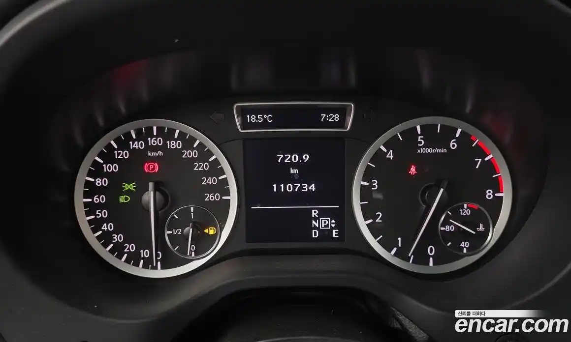 Infiniti Q30 2017 2.0 гидро в Москве № 1840999, фото 11