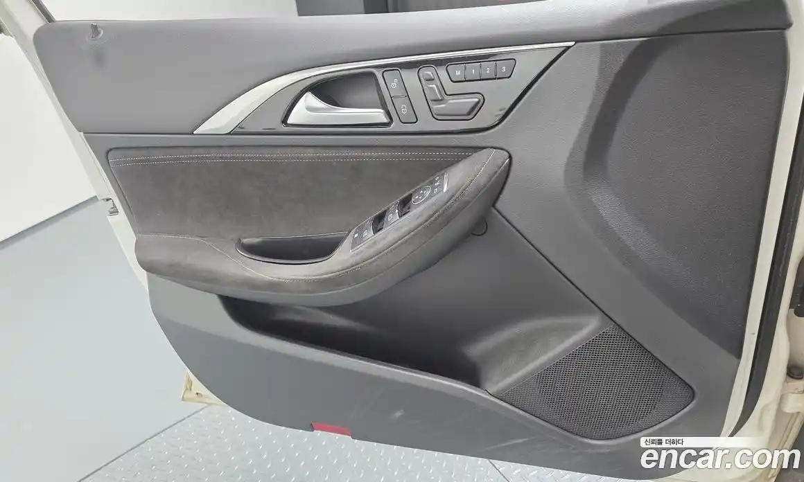 Infiniti Q30 2017 2.0 гидро в Москве № 1840999, фото 14