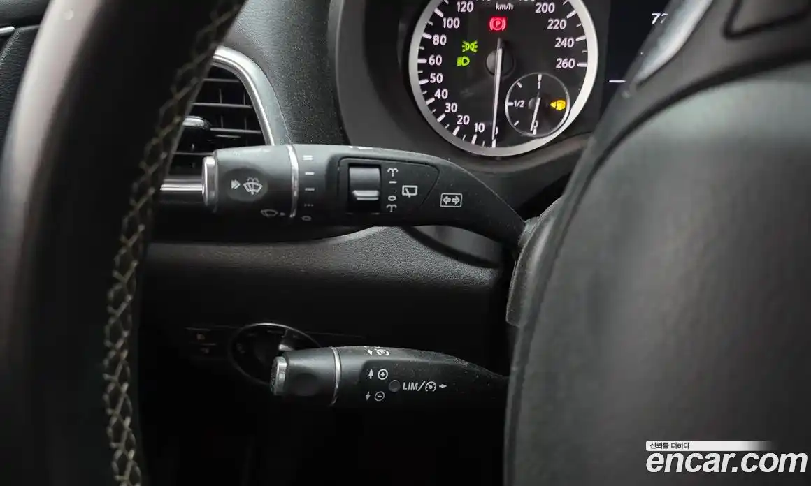 Infiniti Q30 2017 2.0 гидро в Москве № 1840999, фото 24