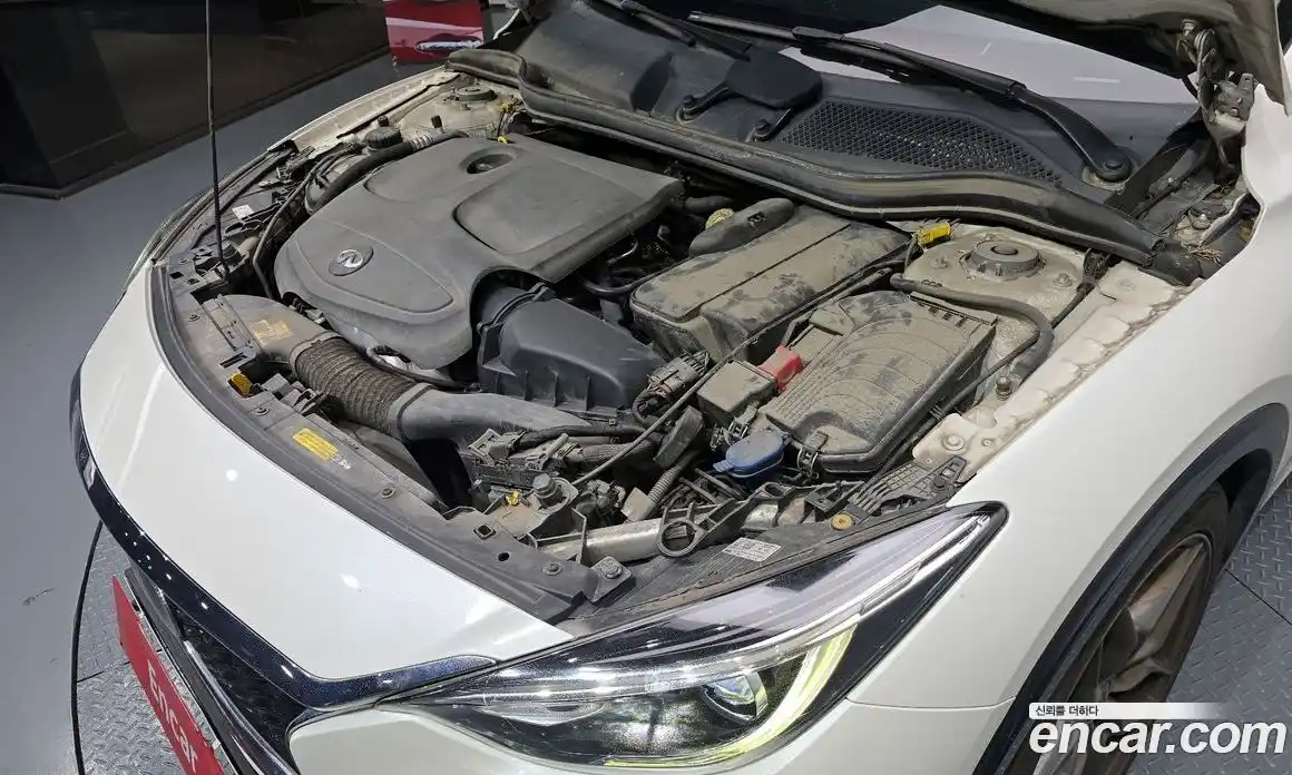 Infiniti Q30 2017 2.0 гидро в Москве № 1840999, фото 6