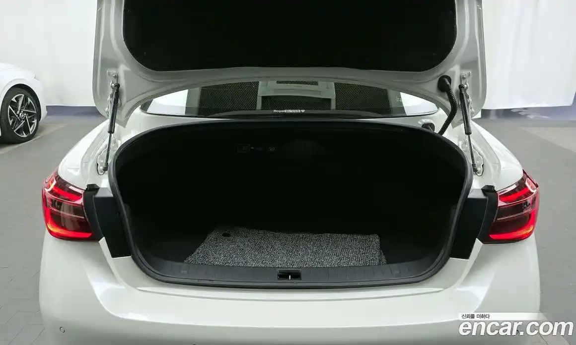 Infiniti Q50 2018 3.5 гидро в Москве № 1841145, фото 20