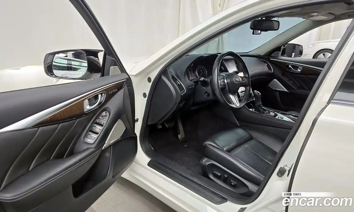 Infiniti Q50 2018 3.5 гидро в Москве № 1841145, фото 10