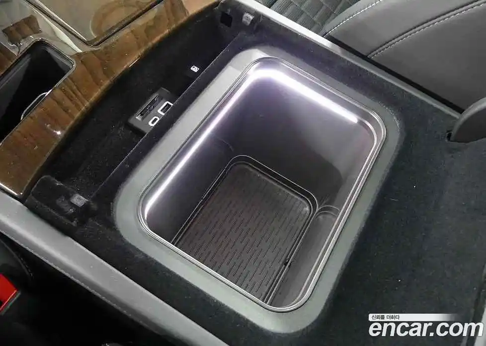 Cadillac Escalade 2024 6.2 гидро в Москве № 1842483, фото 15