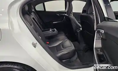 Volvo S60 2017 2.0 гидро в Москве № 194771, миниатюра 12