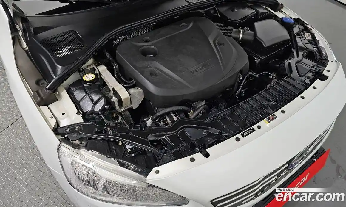 Volvo S60 2017 2.0 гидро в Москве № 194771, фото 6
