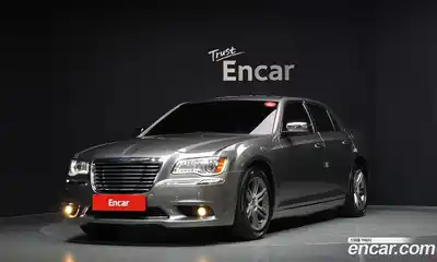 Chrysler 300C, 2012