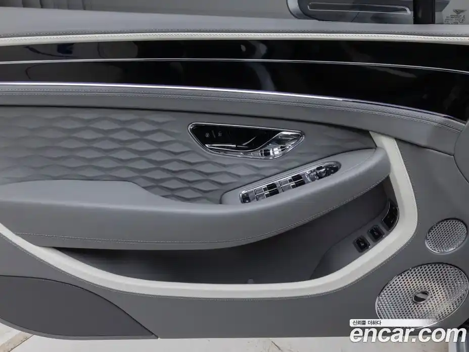 Bentley Continental 2025 4.0 гидро, фото 13