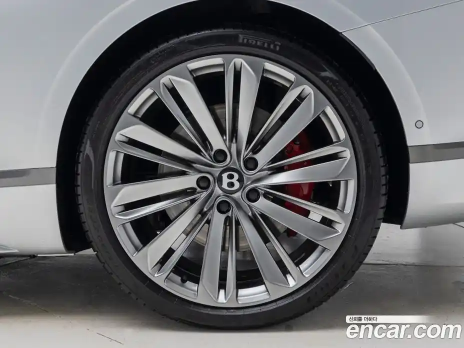 Bentley Continental 2025 4.0 гидро, фото 5