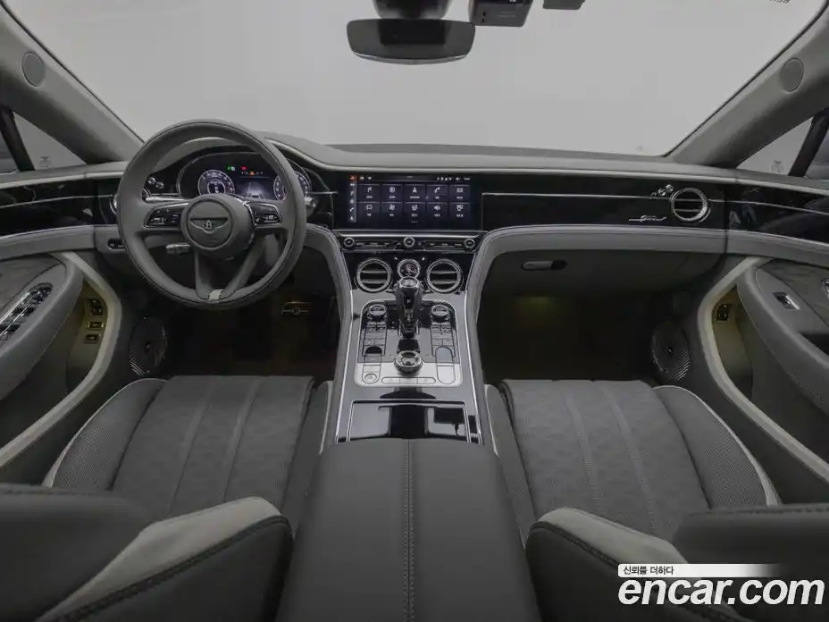 Bentley Continental 2025 4.0 гидро, фото 6