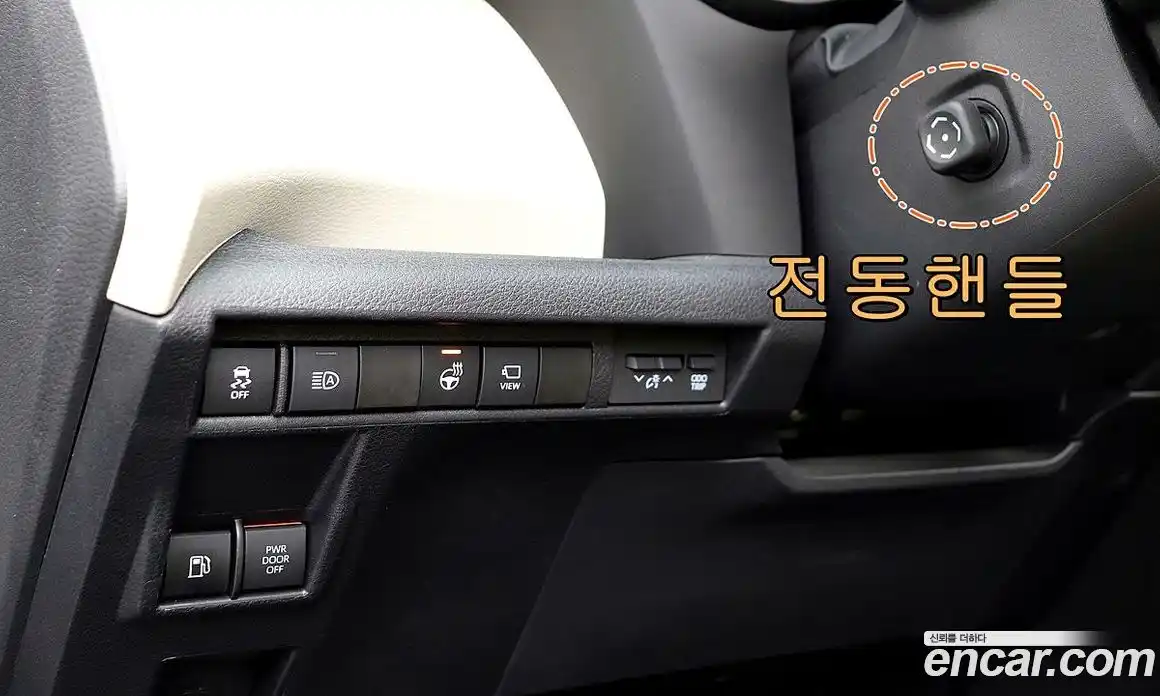 Toyota Sienna 2022 2.5 гидро в Москве № 1015287, фото 12