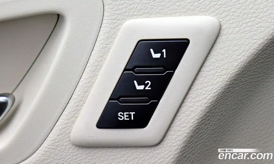 Toyota Sienna 2022 2.5 гидро в Москве № 1015287, фото 18