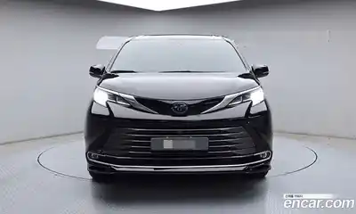 Toyota Sienna 2022 2.5 гидро в Москве № 1015287, миниатюра 3