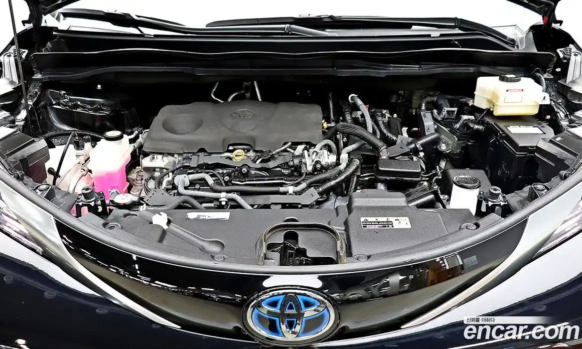 Toyota Sienna 2022 2.5 гидро в Москве № 1015287, фото 6