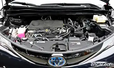 Toyota Sienna 2022 2.5 гидро в Москве № 1015287, миниатюра 6
