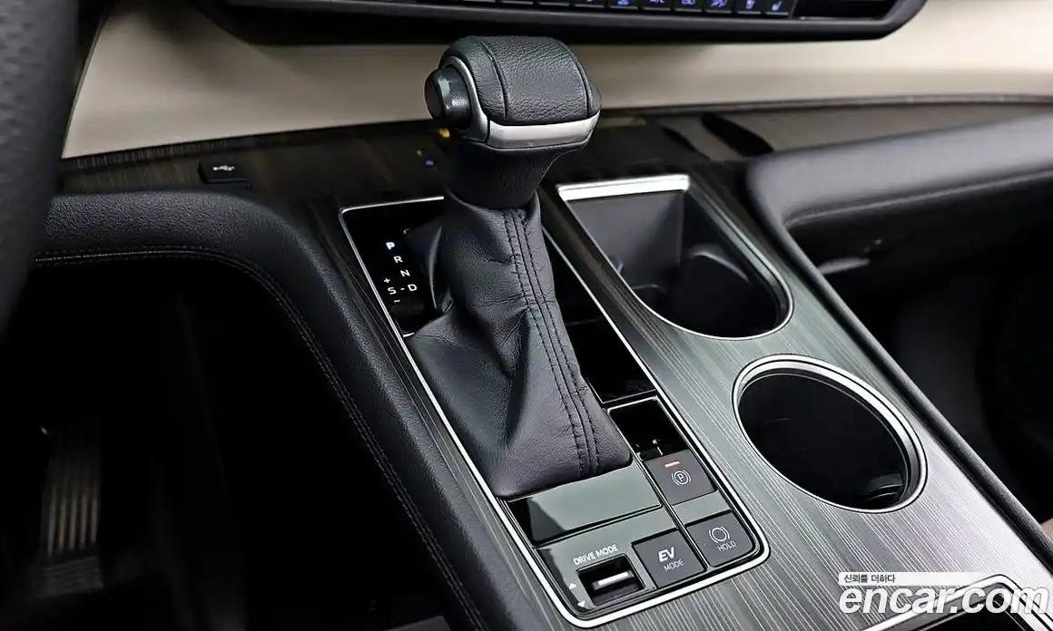 Toyota Sienna 2022 2.5 гидро в Москве № 1015287, фото 9