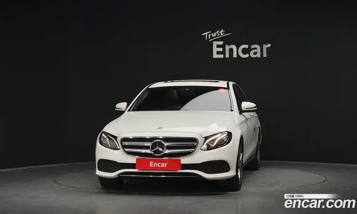 Mercedes-Benz E-Class 2018 2.0 гидро, фото 3