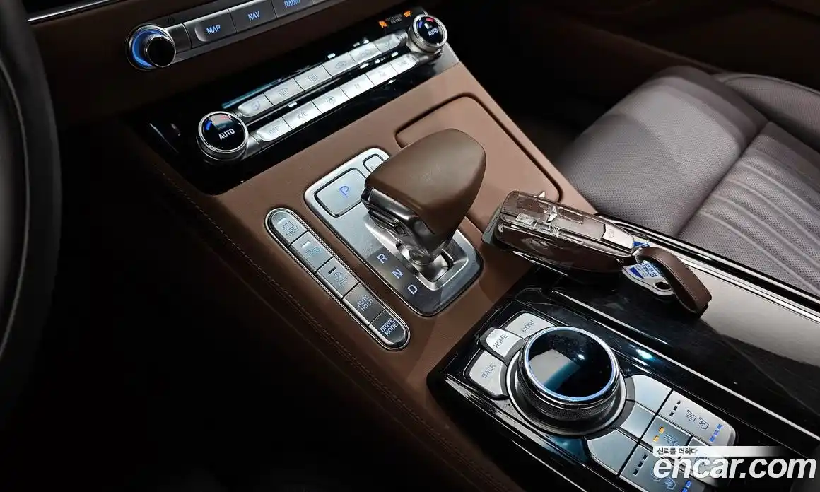 Genesis G90 2020 3.8 гидро в Москве № 117009, фото 9