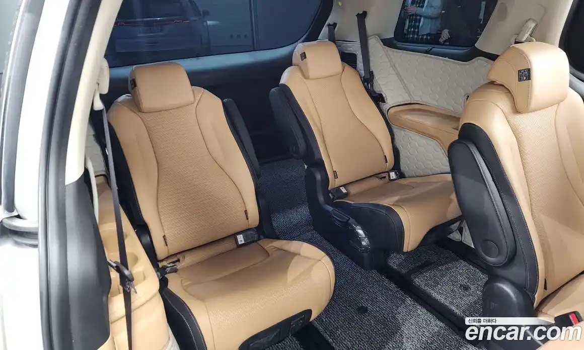 Kia Canival 2023 3.5 гидро в Москве № 120381, фото 17