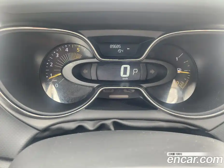 Renault QM3 2014 1.5 гидро в Москве № 1248312, фото 11