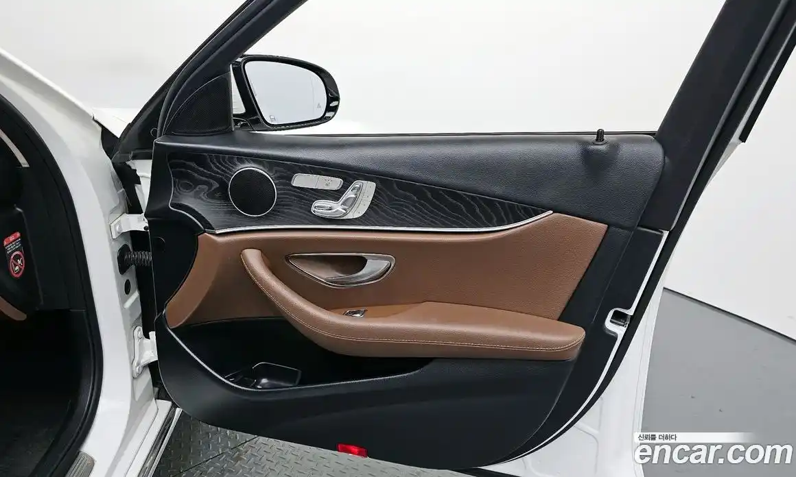 Mercedes-Benz E-Class 2017 2.0 гидро в Москве № 1249128, фото 13