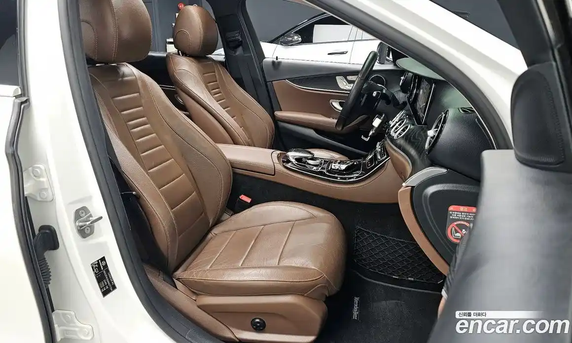 Mercedes-Benz E-Class 2017 2.0 гидро в Москве № 1249128, фото 15