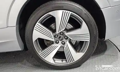 Audi e-tron 2021 0.2 гидро в Москве № 1280177, миниатюра 7