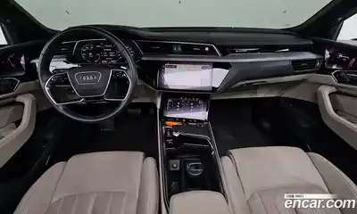 Audi e-tron 2021 0.2 гидро в Москве № 1280177, миниатюра 10