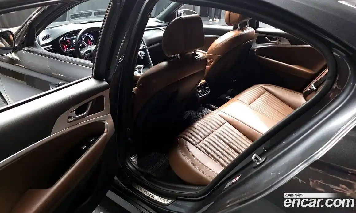 Genesis G70 2018 2.0 гидро в Москве № 1318751, фото 16
