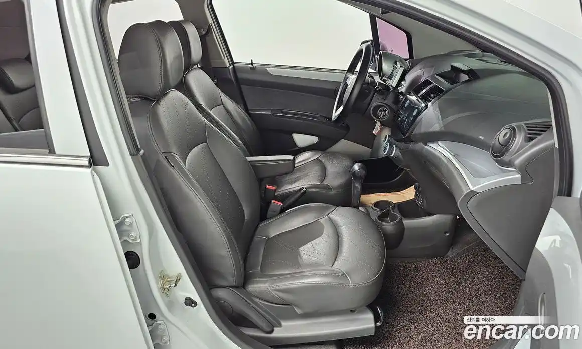 Chevrolet Spark 2013 1.0 гидро в Москве № 1320839, фото 16