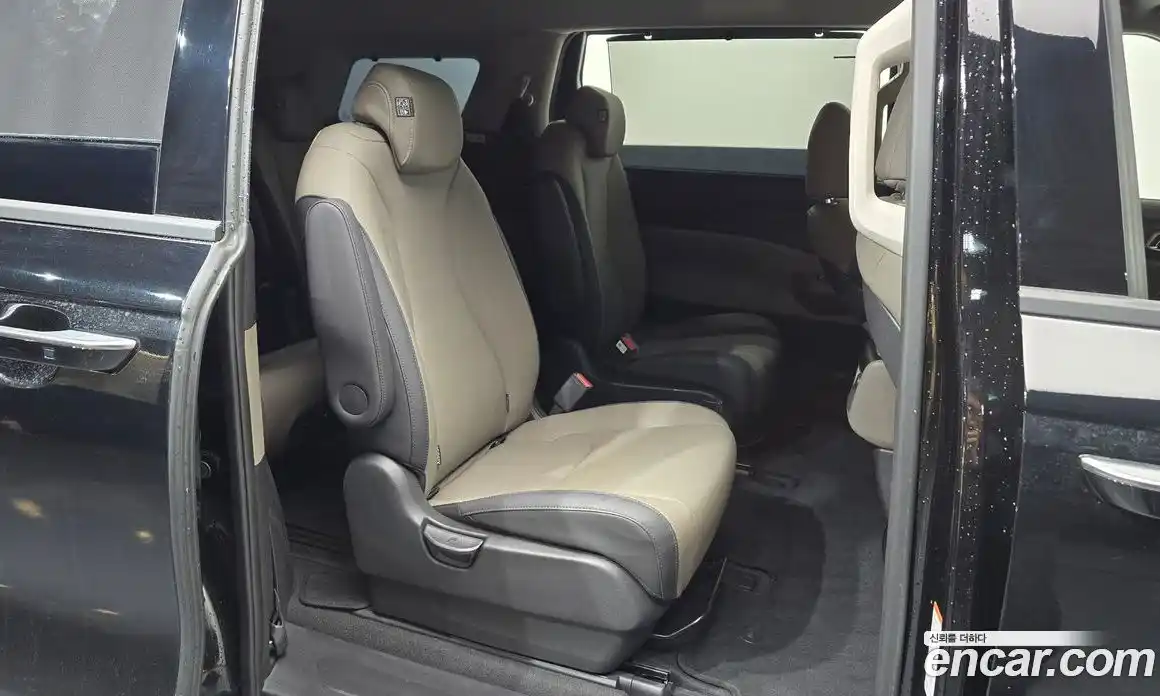 Kia Canival 2024 1.6 гидро в Москве, фото 18