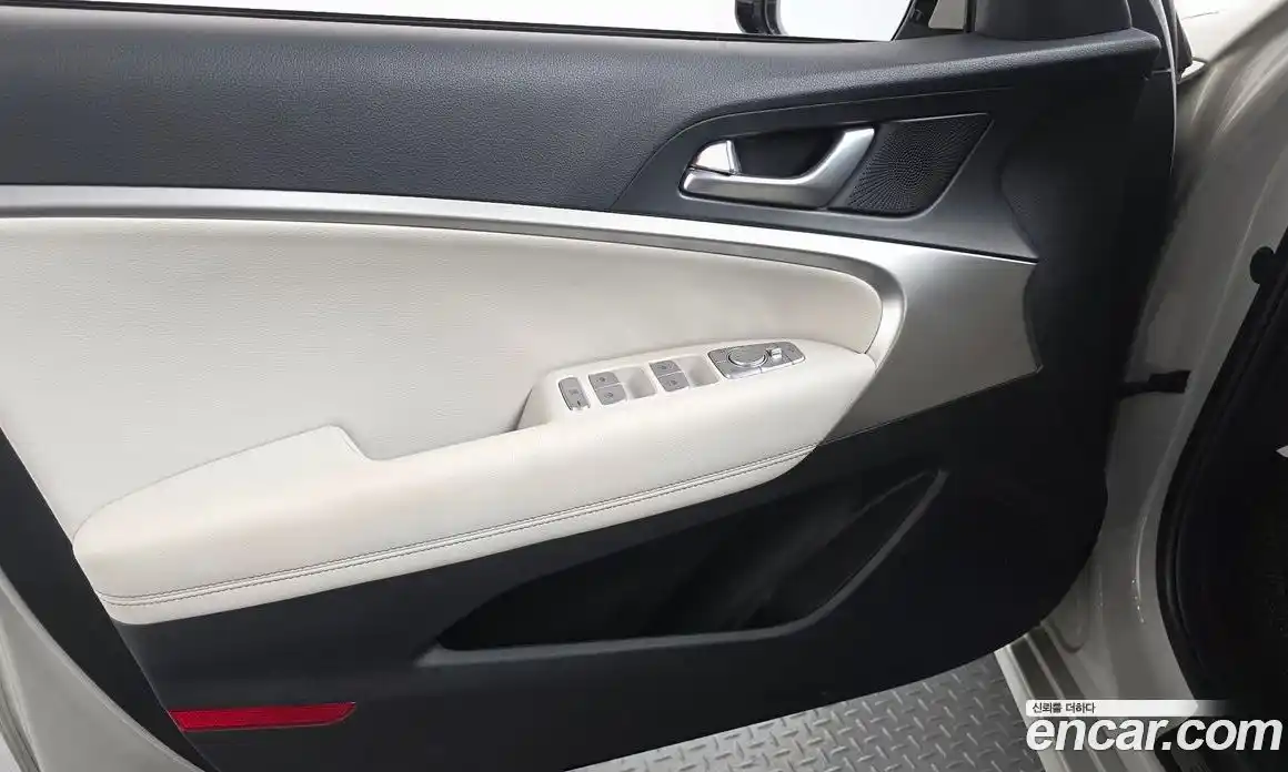 Genesis G70 2024 2.5 гидро в Москве, фото 14