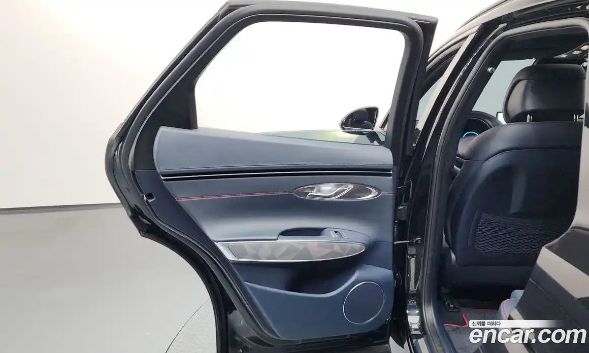 Genesis GV70 2022 2.5 гидро в Москве, фото 14
