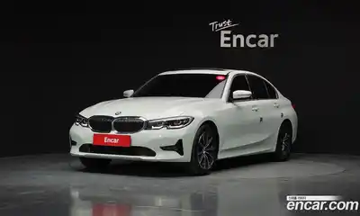 BMW 3-Series, 2022