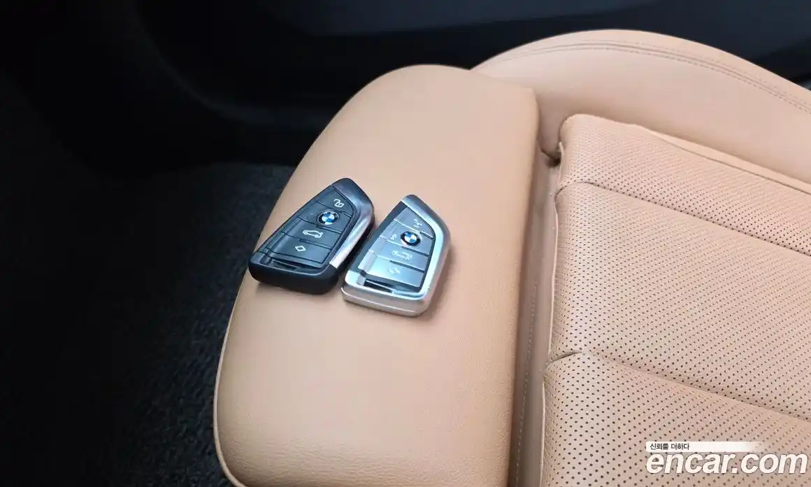 BMW 3-Series 2024 2.0 гидро, фото 31