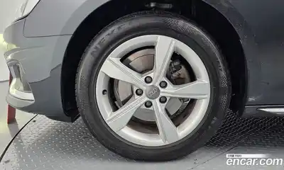 Audi A4 2021 2.0 гидро в Москве № 1348326, миниатюра 5