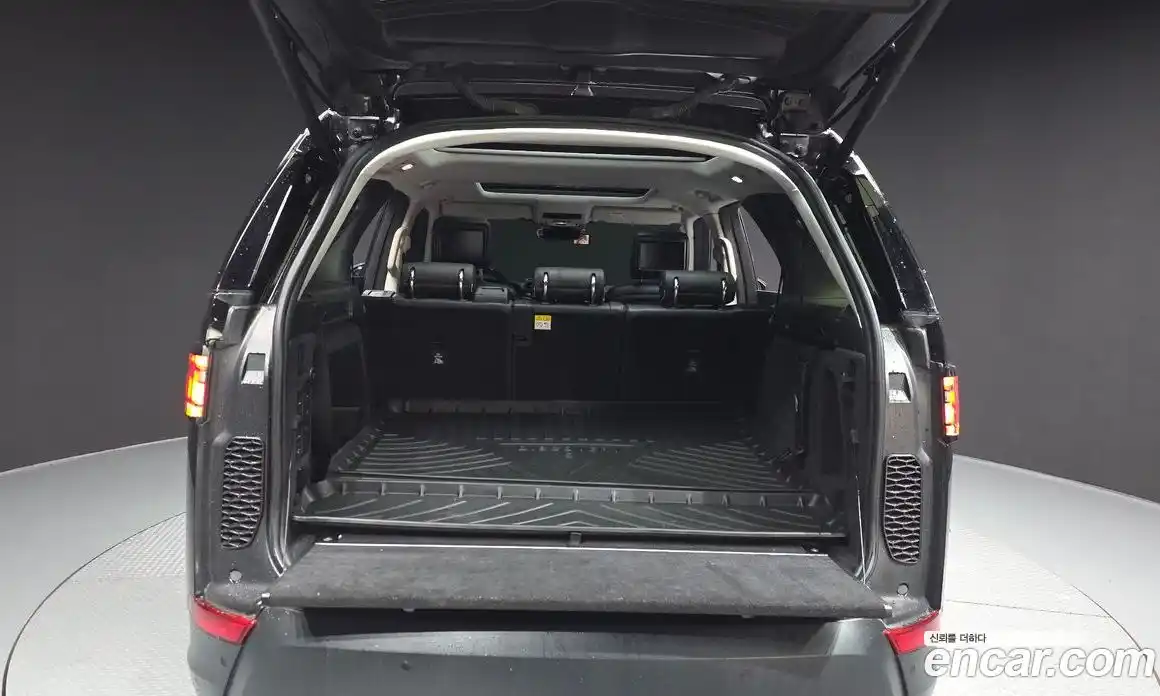 Land Rover Discovery 2018 3.0 гидро в Москве № 1349507, фото 26