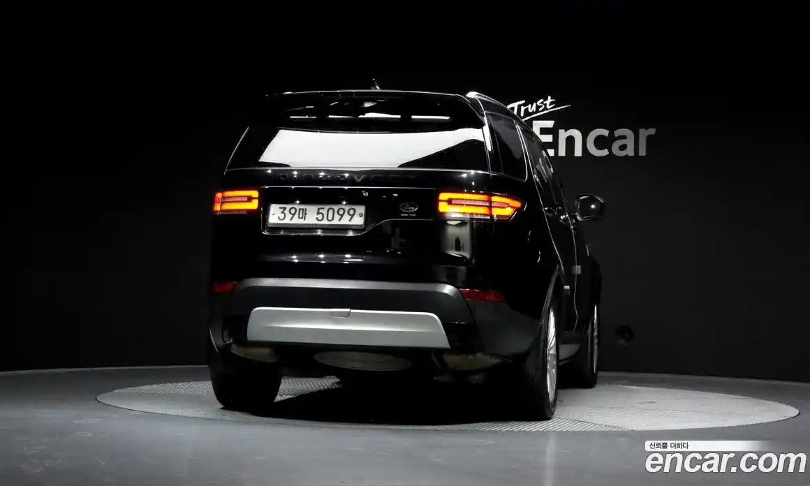 Land Rover Discovery 2018 3.0 гидро в Москве № 1349507, фото 4