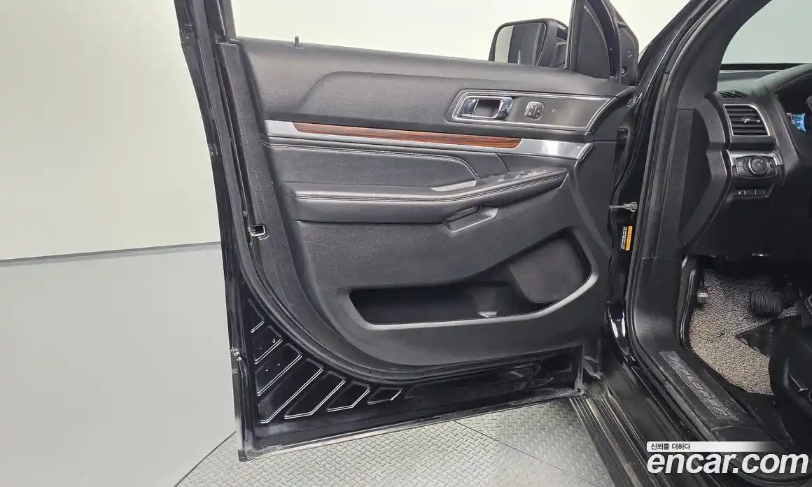 Ford Explorer 2017 2.3 гидро в Москве № 1350946, фото 14