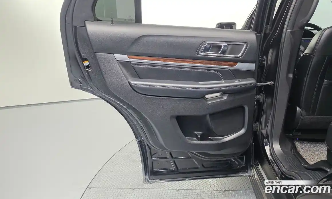 Ford Explorer 2017 2.3 гидро в Москве № 1350946, фото 15