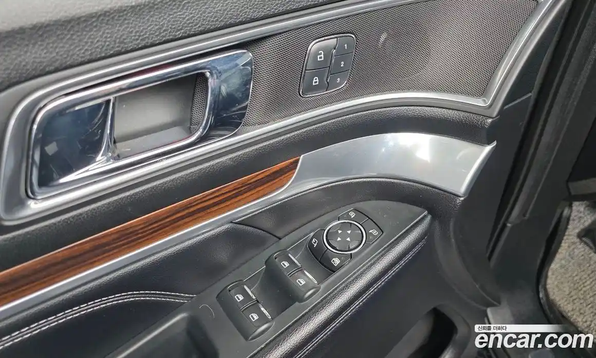 Ford Explorer 2017 2.3 гидро в Москве № 1350946, фото 31