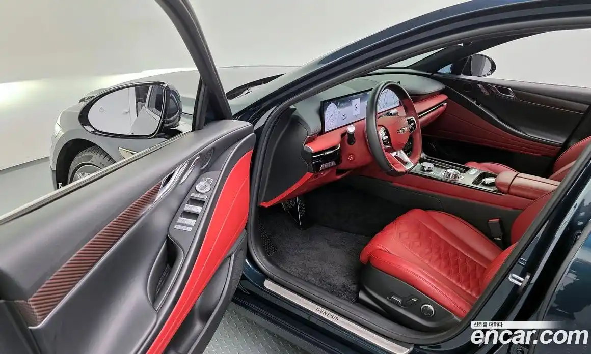 Genesis G80 2024 2.5 гидро в Москве, фото 13