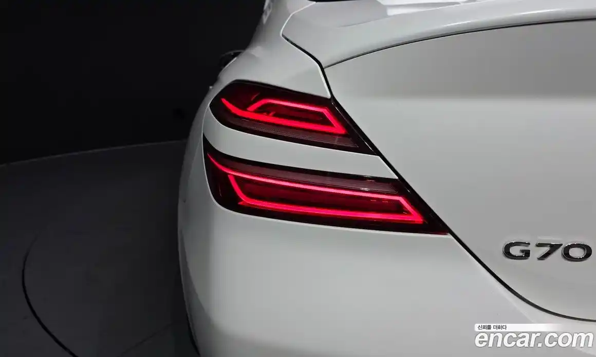 Genesis G70 2021 2.0 гидро в Москве, фото 9