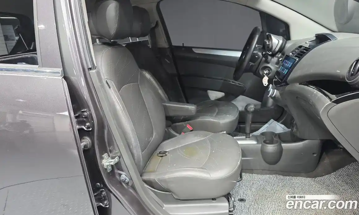 Chevrolet Spark 2014 1.0 гидро в Москве № 1401529, фото 17
