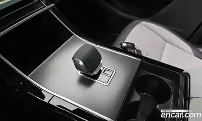 Land Rover Range-Rover Evoque 2024 2.0 гидро в Москве № 1405037, миниатюра 12