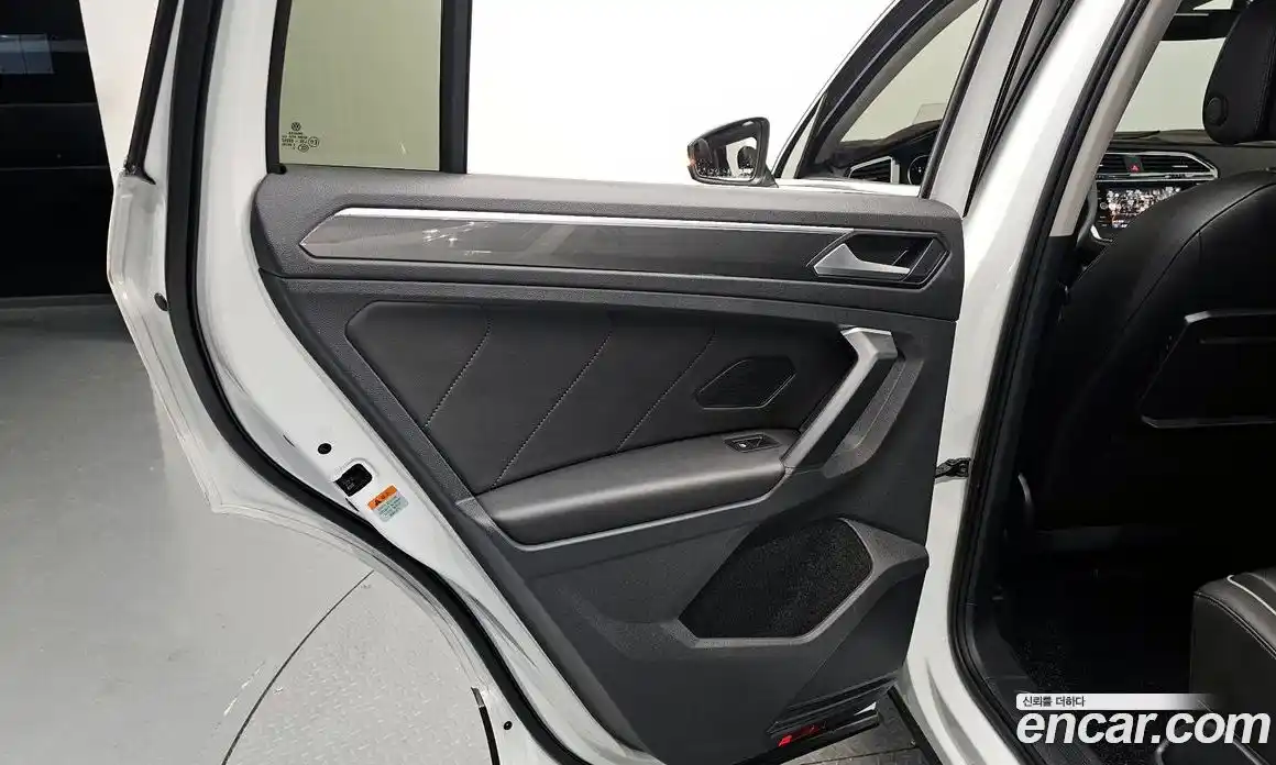 Volkswagen Tiguan 2020 2.0 гидро в Москве № 1405538, фото 15