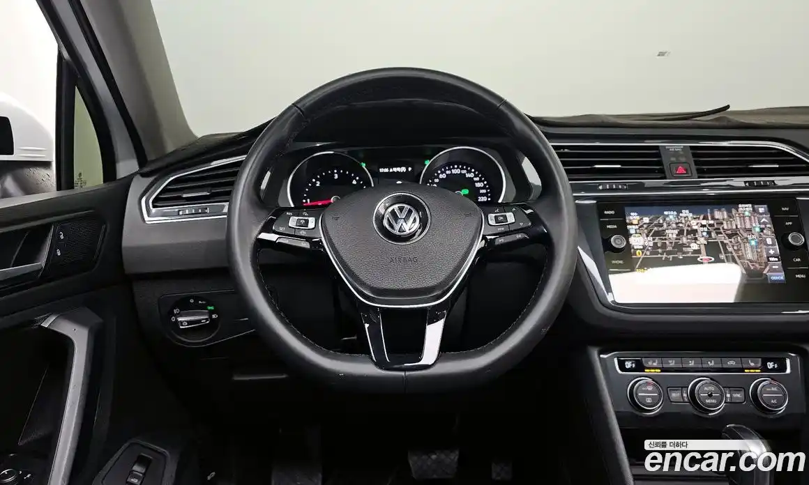 Volkswagen Tiguan 2020 2.0 гидро в Москве № 1405538, фото 18