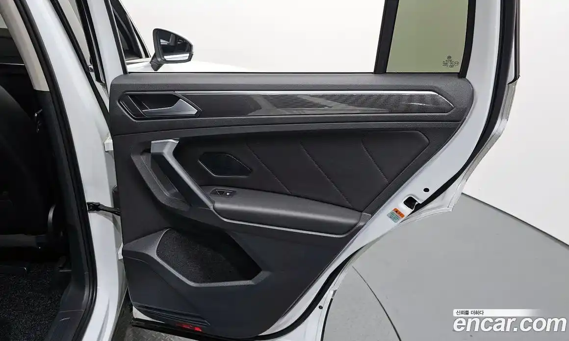 Volkswagen Tiguan 2020 2.0 гидро в Москве № 1405538, фото 28