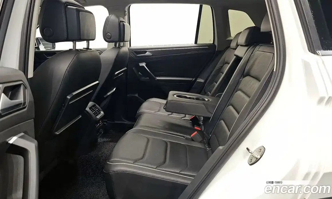 Volkswagen Tiguan 2020 2.0 гидро в Москве № 1405538, фото 30