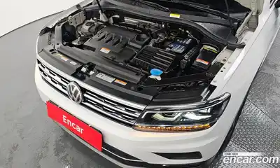 Volkswagen Tiguan 2020 2.0 гидро в Москве № 1405538, миниатюра 6